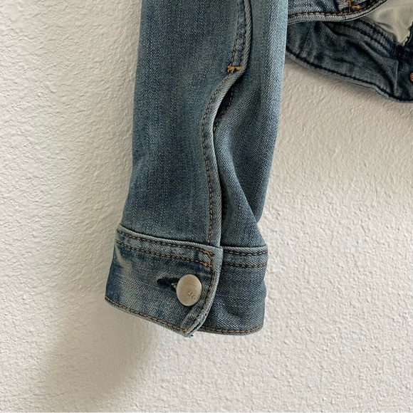 AE Jean Jacket, Cropped and Distressed - Picture 5 of 9